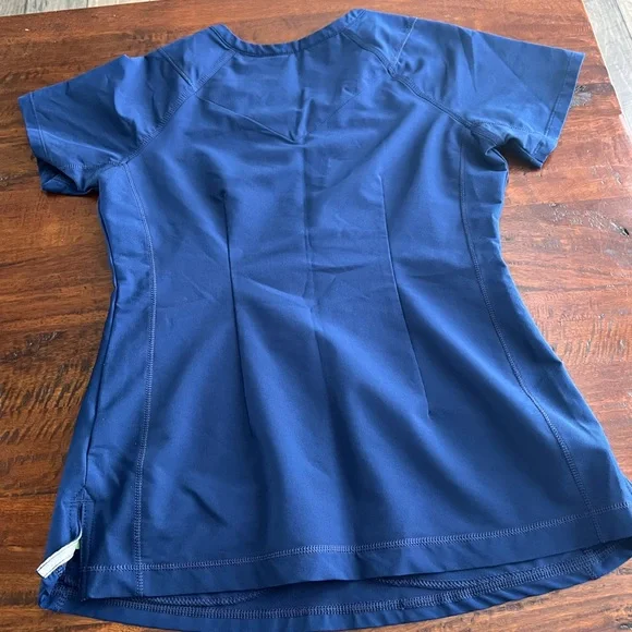 Healing Hands Scrub Top - Picture 2 of 4